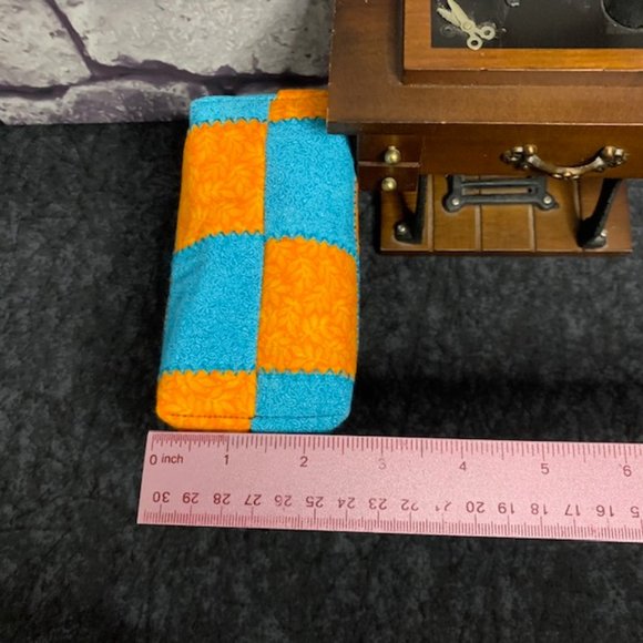 Handmade Quilted Cosmetic Bag - Picture 8 of 9